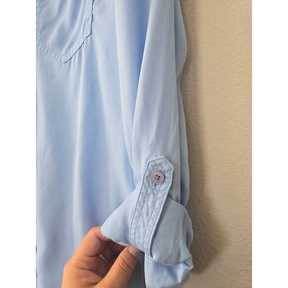 Chico’s Lyocell Chambray Button Front Shirt Blue Frayed Hem Size 4 Sustainable - Picture 5 of 9